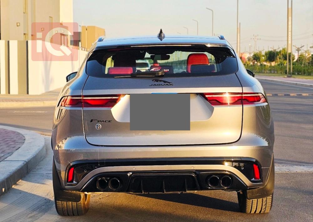 جاكوار إف-بيس